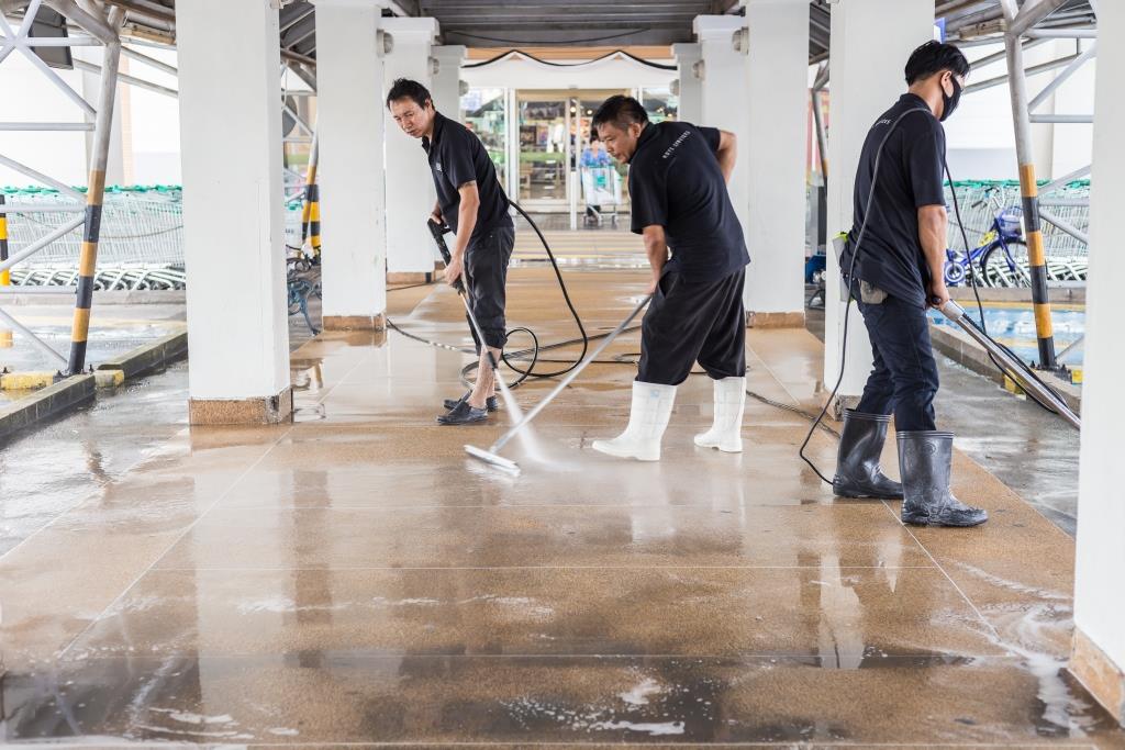 Prolux Cleaning is a commercial cleaning company with a large and strong team of cleaners in Sydney